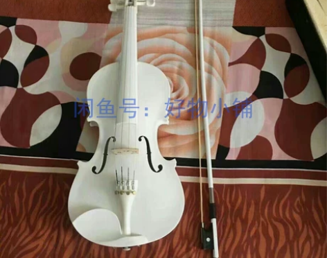 手工小提琴，原价在3000左右。音色非常好...