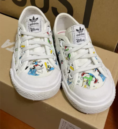 adidasxDisney儿童帆布鞋 购于...