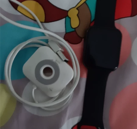 在上网课 放在家里2个月没充电 然后就开不...