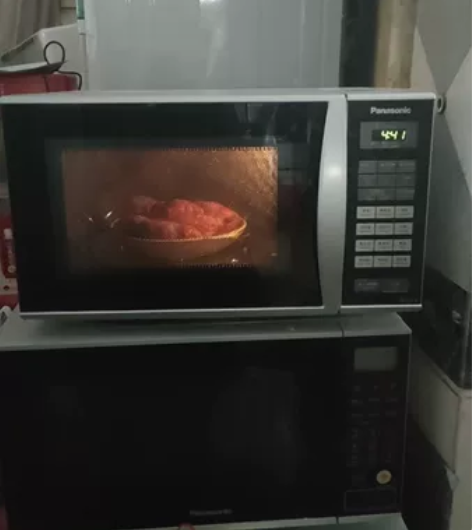 松下微波炉【包邮】，型号松下NN-GT35...