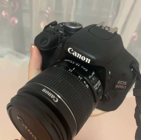 #相机镜头 个人闲置佳能600D单反套机，...