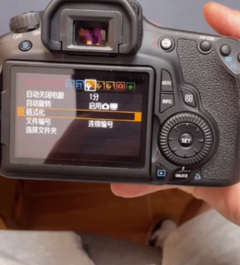 佳能60D中端单反套机,带佳能18-55I...