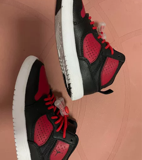 耐克儿童乔丹，整体九九新，孩子穿过两次，1...