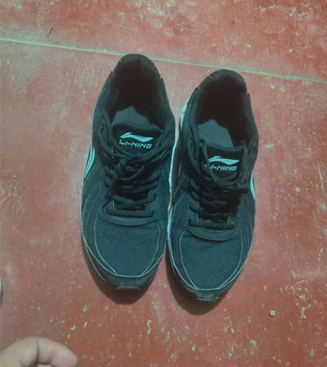 李宁运动鞋43码包邮 感兴趣的话点“我想要...