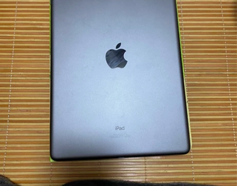 个人官网九九新iPad九代。 感兴趣的话点...