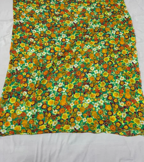 全新 正品 ZARA 花朵 披肩 围巾，长...