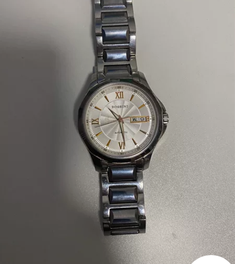 罗西尼品牌机械手表，买时四千多，8成新，一...