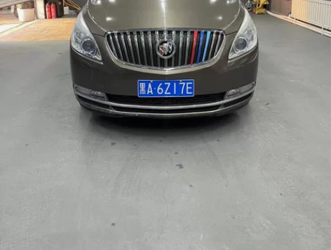 14年别克GL8 新款带亮条的!精品车况!...