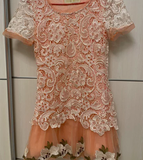 清仓了，韩版蕾丝收腰荷叶边裙全新，两件包邮...