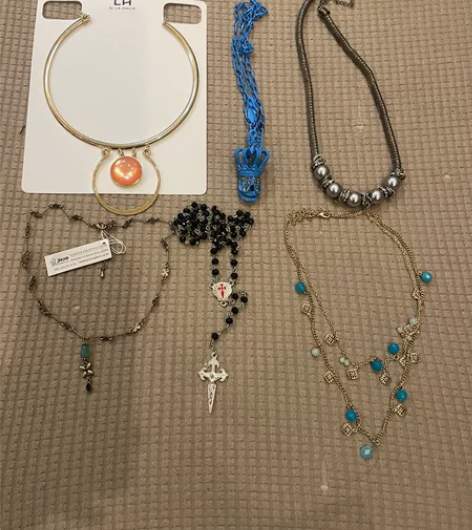 一堆复古民族风项链 都是孤品 全新 我没带...