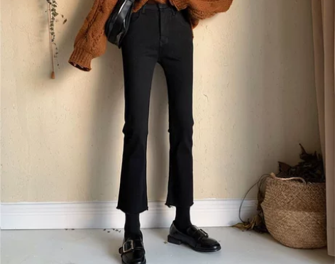 黑色微喇叭牛仔裤女2021年春秋款新款秋装...