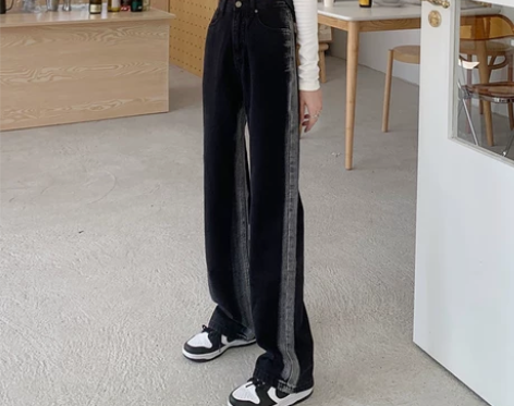 大码高腰直筒牛仔裤女春秋设计感渐变宽松黑色...