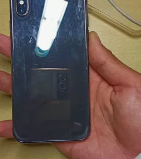 来私聊iPhonex换安卓机成色不错，电池...