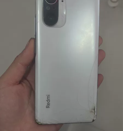 红米k40por  8+256内存，成色看...