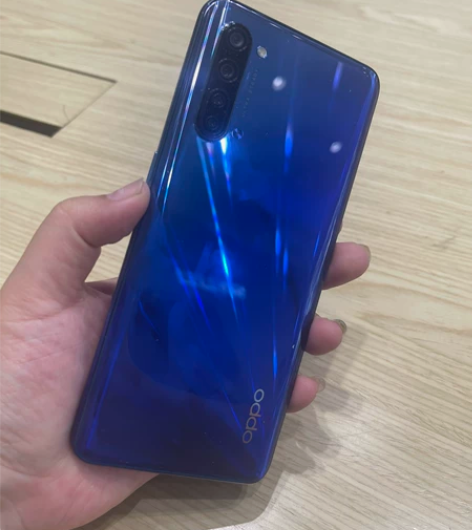 OPPO，K7自己用的，原装没拆没修 屏下...