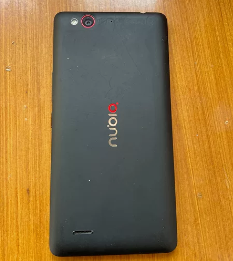 中兴努比亚Z7 MAX 一手自用,京东正...