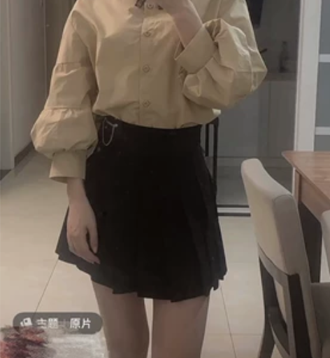 紫涵衬衫，商场买的，学院风，喜欢的姐妹来带...