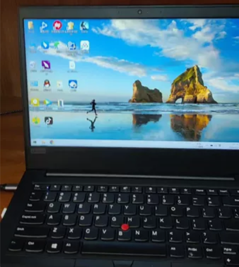 thinkpad e495   四角没有磕...