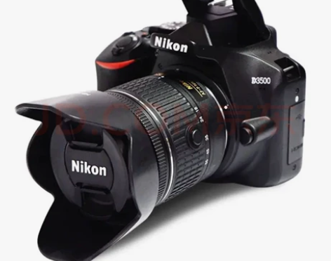 ?尼康D3500 去年买的，一共就用过两三...