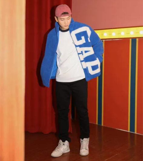 Gap男装冬季水洗黑色修身中腰基本款牛仔裤...