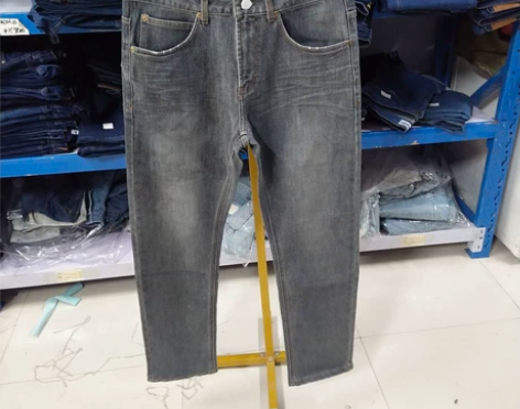 全新正品Lee男士灰色牛仔裤Lee全新正品...