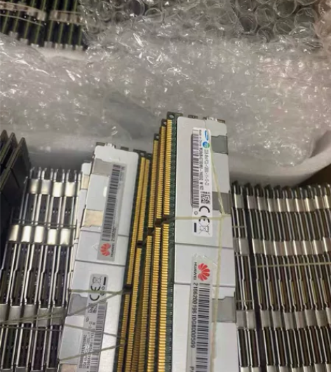 三星32G 12800L 1600 出售服...