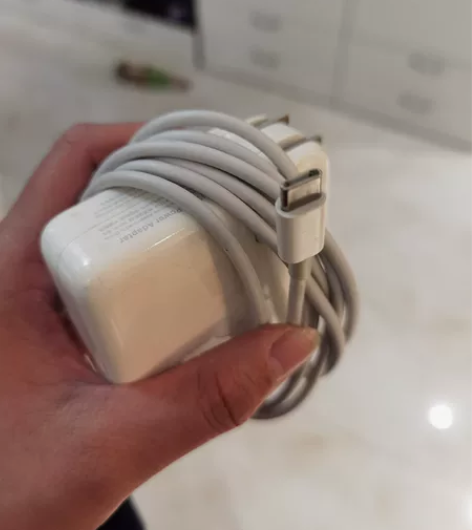 电脑意外丢失，剩下二手电脑线一根，8成新，...