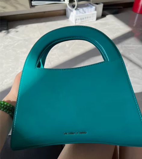 小ck正品手提包（亮绿色） 全新未使用、便...