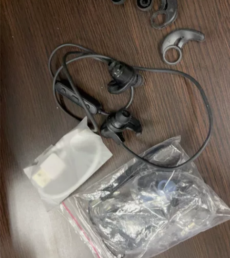 京东买的漫步者EdifierW280BT蓝...