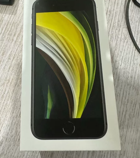 苹果se手机盒，只卖手机盒子，送个手机保护...