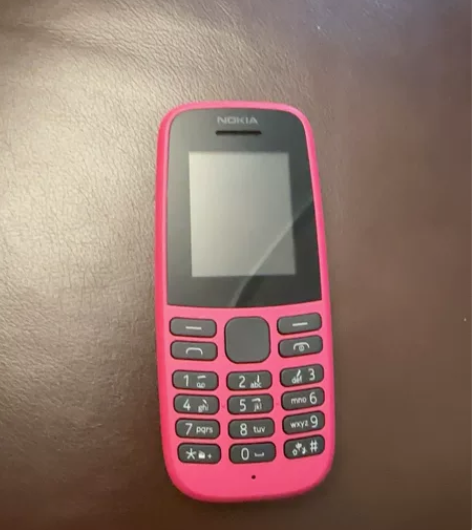 诺基亚老年机99新，一直在家吃灰59包邮，...