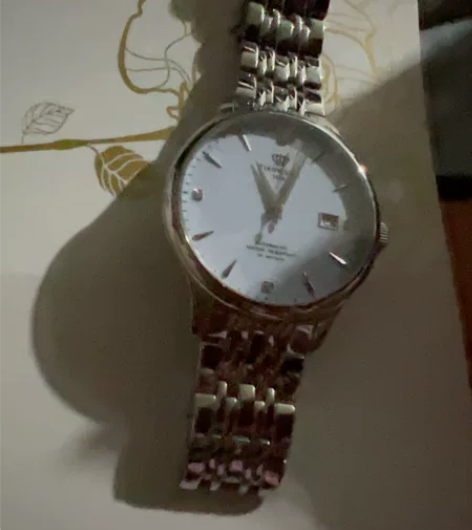 天王机械手表转让一次没戴过，就试一下不习惯...