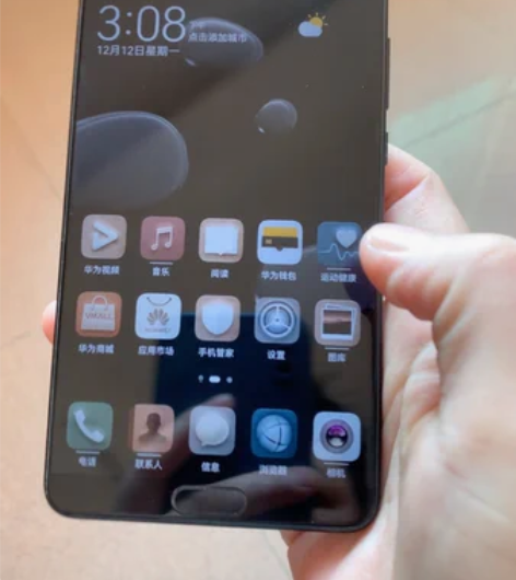 华为mate10黑色 ，6+128 成色8...