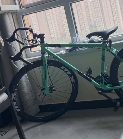 淘宝上买的死飞，350出，新的，就骑过两次...