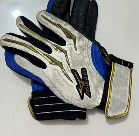 棒球手套美津 ning浓九成新 感兴趣的话...