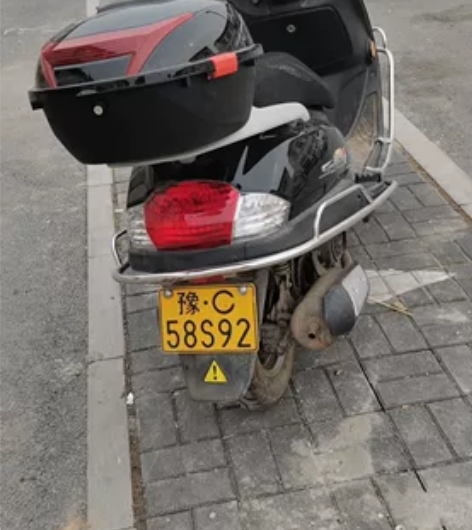 本人新车跑了四千多公里,回老家了,转让 感...