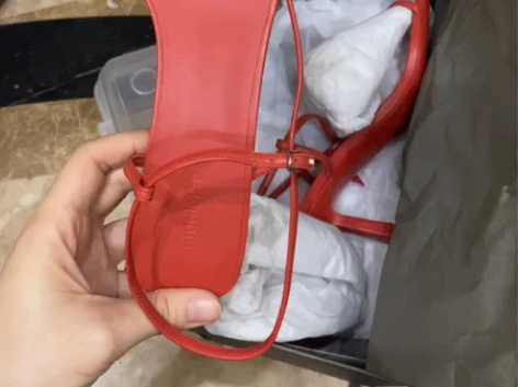 葡萄妈studiolee 细跟凉鞋女 极简...