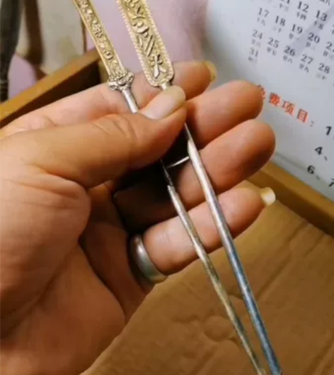 收藏级别，银鎏金，进水肥厚，工艺精美绝伦，...