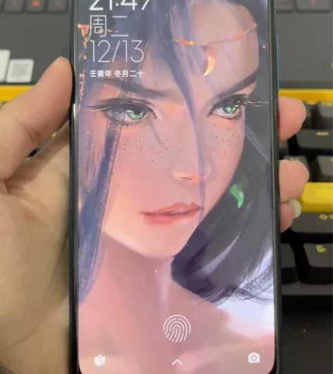 红米10x 手机除了左上角撞了以外 没有其...