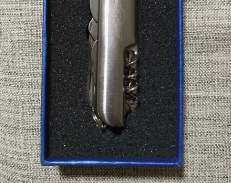 多功能小刀，长10厘米，十种功能，全新未用...