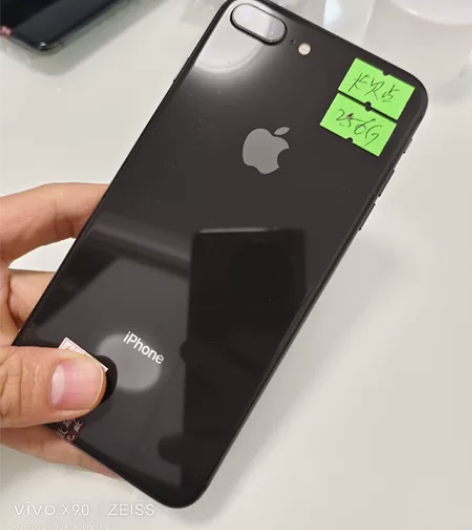 苹果8plus,卡贴机内存256g,原装主...