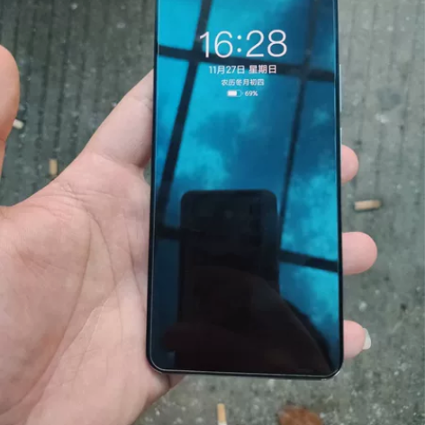 出一部 稀缺的 红米k50 pro 1...