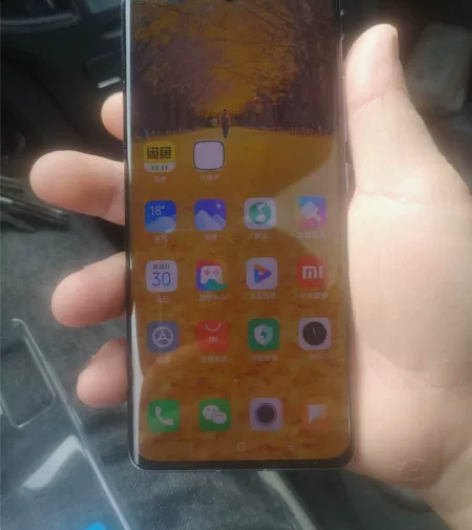 小米12，没有一点痕迹， 感兴趣的话点“我...