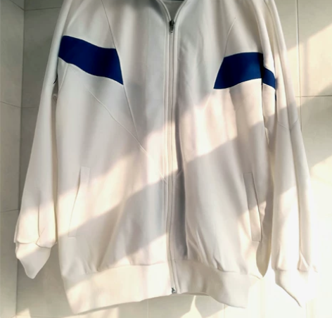 男士运动套装，几乎全新，点开看。尺码和价格...