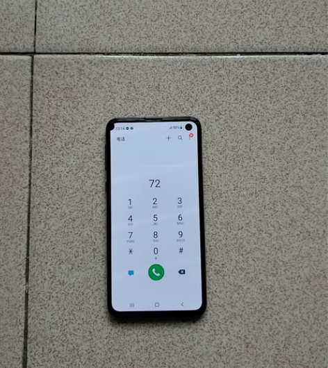 72   三星S10e  (黑色)  美版...