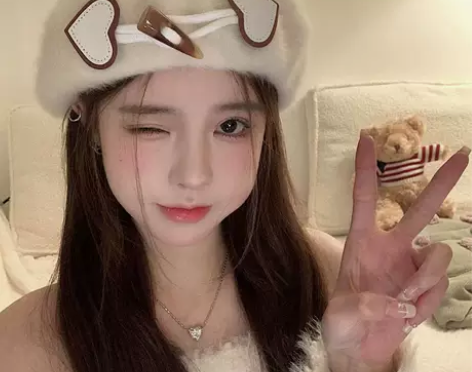 脏坨坨家爱心牛角扣贝雷帽女2022冬季新款...