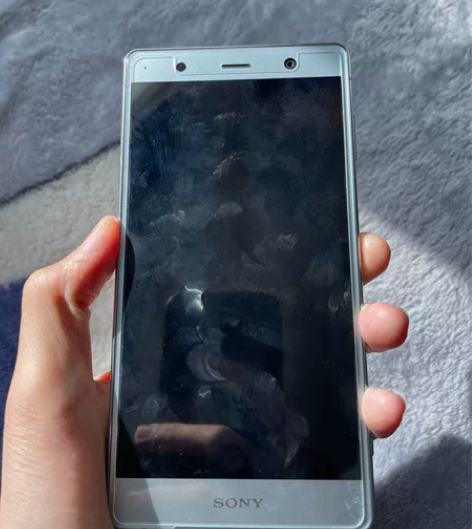 索尼xz2p au版，换过docomo后盖...