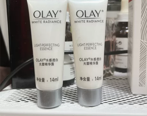 olay美白精华小样 14毫升*2已过期可...