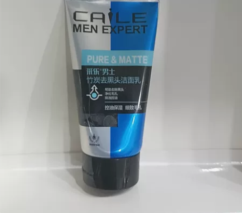 采乐男士竹炭去黑头洁面乳。一瓶15元原价4...