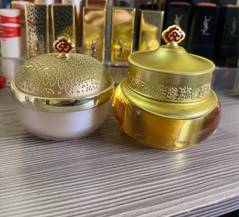 Whoo后 面霜和粉底 两瓶都用没了 一起出